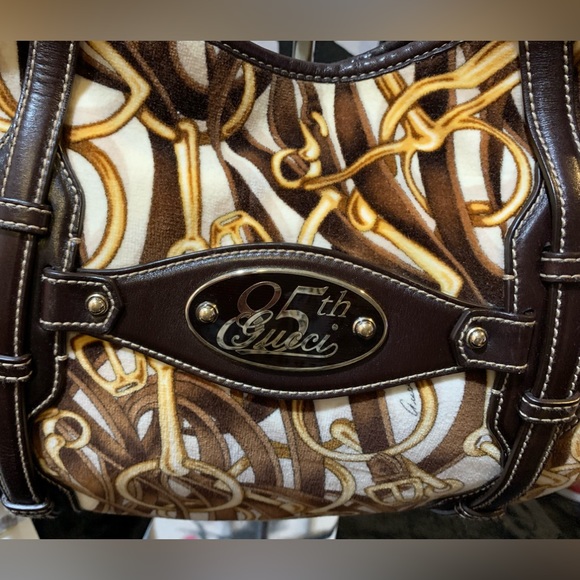 Gorgeous in EUC Gucci 85th anniversary hobo.Limited edition.Soft velvet💖‼️ - Picture 3 of 8